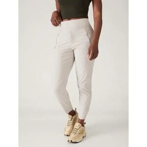 Athleta Women's Beige Trekkie North Jogger Size 6 Athleisure Hiking Outdoors